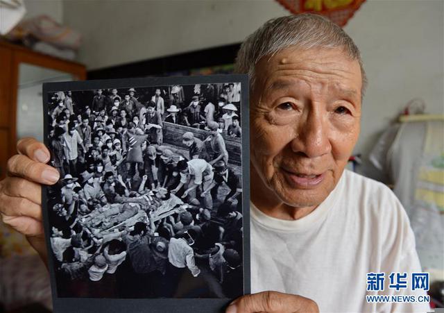 一组超震撼对比图!废墟上站起城——唐山