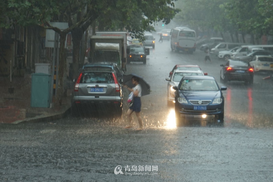 高清：好雨送凉 青岛普降大雨气温降至30℃以下