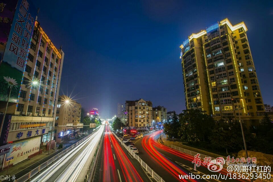 高清：炫酷夜景大片！慢门下的青岛明艳动人