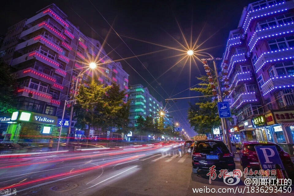 高清：炫酷夜景大片！慢门下的青岛明艳动人