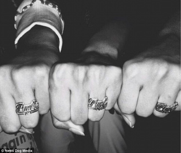 美国男子一妻二妾 四人同居相敬如宾