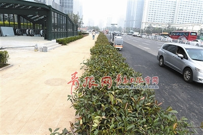 路变宽了 地铁3号线南段陆续还路于民(图)