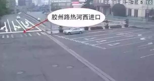 组图:这个路口从早堵到晚 交警:这个红灯可以闯