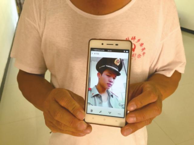 天津港牺牲消防员母亲产下男婴 烈士蔡家远有了弟弟