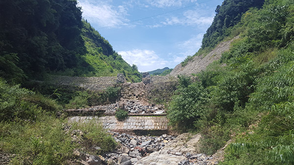 央企在湖北修隧道弃渣数十万方 成防洪隐患(图)