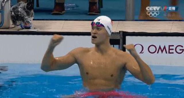 【快嘴奥运】游泳队释放洪荒之力 傅爷画风再现 【快嘴奥运】游泳队释放洪荒之力 傅爷画风再现