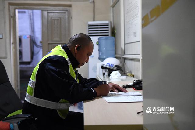 【青岛故事】海底84.2米 走近隧道守护人(图)