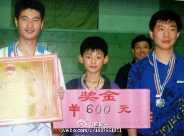 张继科儿时也是小正太 白嫩可爱萌翻天(组图)