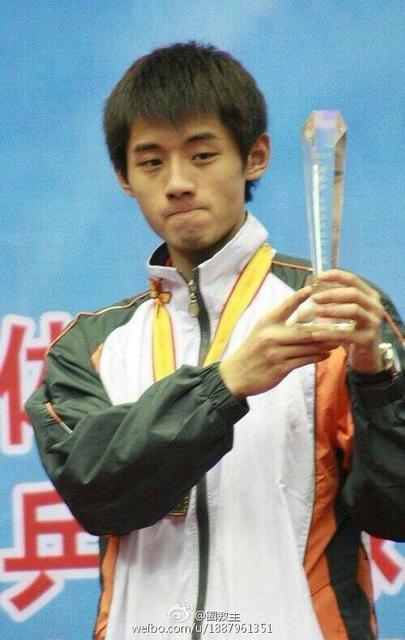 张继科儿时也是小正太 白嫩可爱萌翻天(组图)