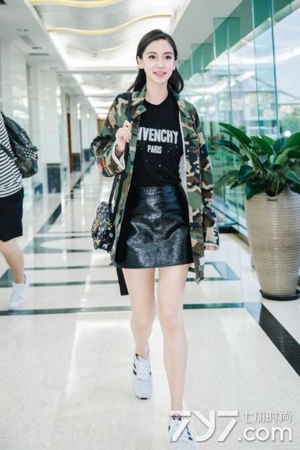 组图：青岛媳妇baby太会穿 靠衣品俘获男神