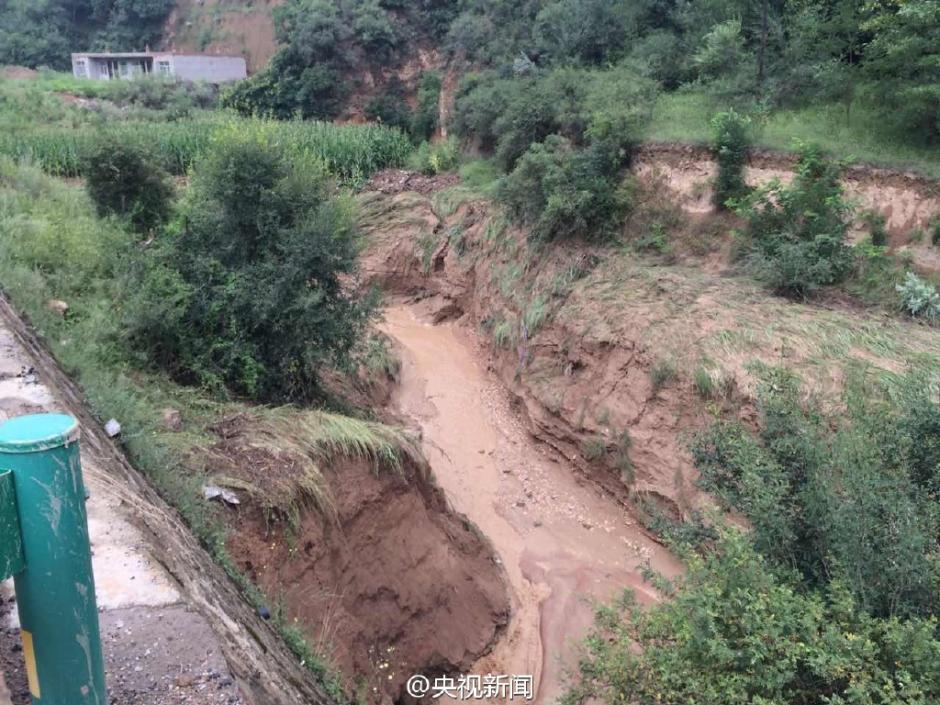     陕西安塞暴雨引发山洪 7人死亡1人失踪