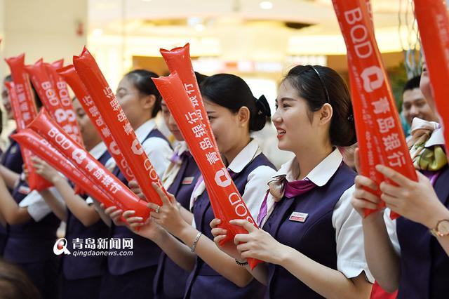 高清:气质颜值才艺 青岛最美大堂经理都在这里