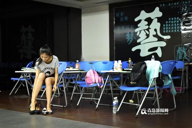 【新青年】啤酒女神王璇：站在台上我不怕挨骂