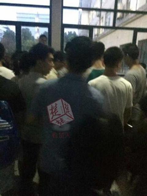 男子偷拍女大学生如厕被发现后愿付1000元删照