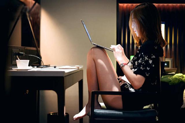 海外学霸变身女主播 