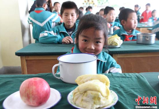 全国逾半数义务教育学校每天为学生提供营养餐