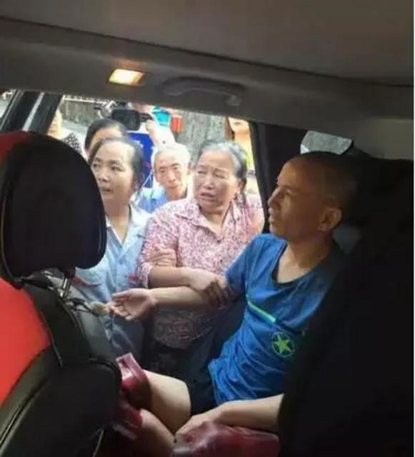 男子失踪12年被发现:双腿被截断在广州乞讨 男子失踪12年被发现:双腿被截断在广州乞讨