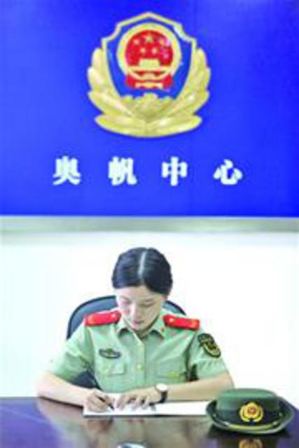【网事如歌•青岛故事】脱下军装 女兵重回校园