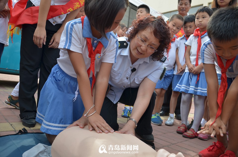 孩子被呛到该咋办 学会这三招关键时候能救命