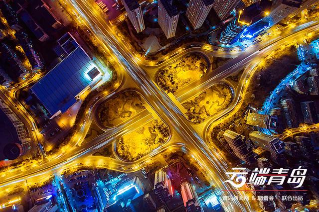 【云端青岛】夕阳下的跨海大桥 犹如城市脉搏