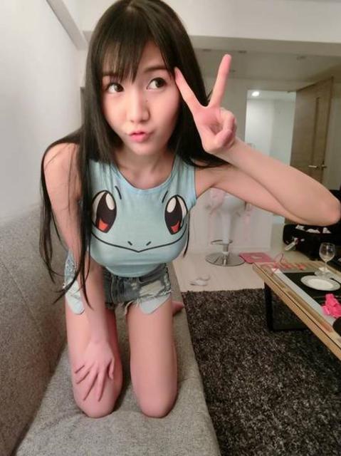 泰国95后女大学生网红萌妹 海量私房照曝光