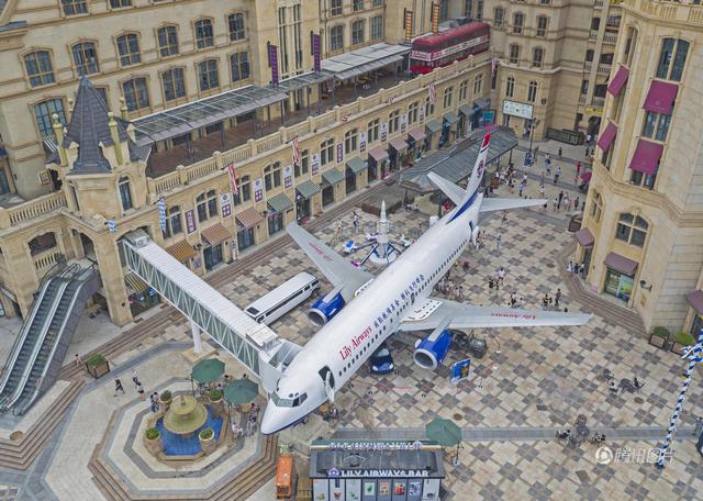 中国首家全真飞机餐厅武汉开门营业