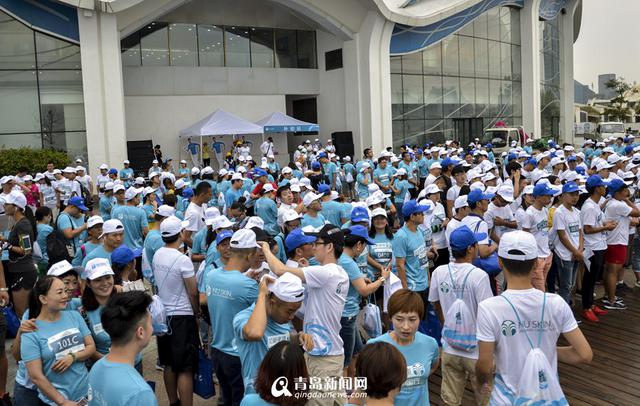 如新健康中国行青岛开跑 奥运冠军张娟娟助阵