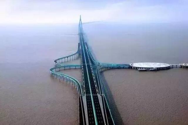 1.87万吨大桥高空转体!一起看这些领先世界的中国大桥 1.87万吨大桥高空转体!一起看这些领先世界的中国大桥