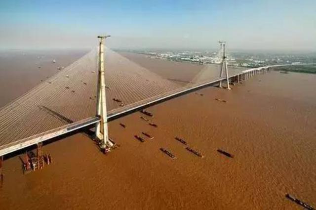 1.87万吨大桥高空转体!一起看这些领先世界的中国大桥 1.87万吨大桥高空转体!一起看这些领先世界的中国大桥