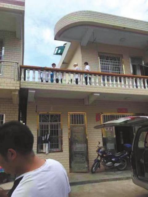 湖南11岁男孩掐死7岁女孩 杀人后照常上学玩耍