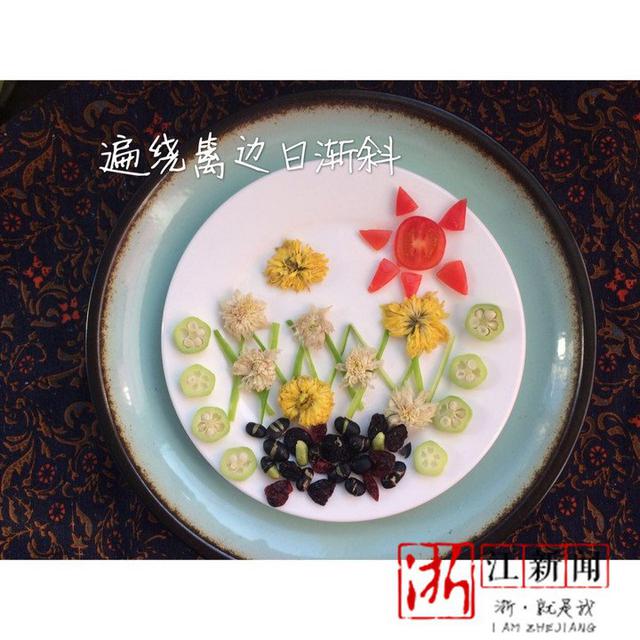 妈妈为女儿做“古诗早餐” 吃着吃着把诗就背了