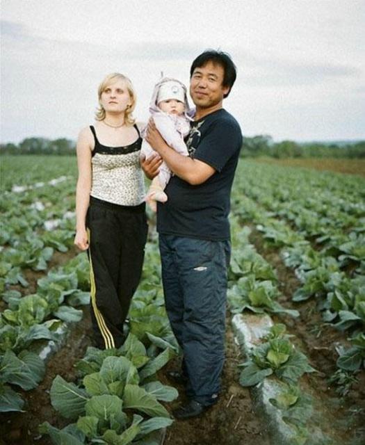 俄女孩嫁中国农民 老夫少妻务农相识