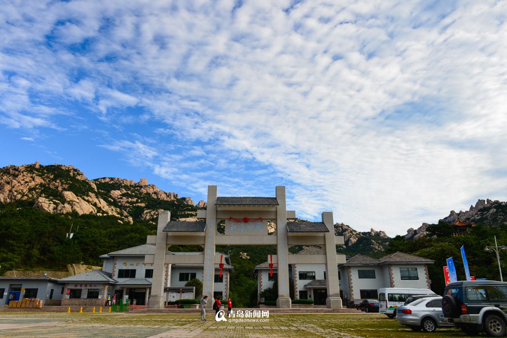 高清:烟雨蒙蒙秋意渐浓 巨峰霸屏美图来了