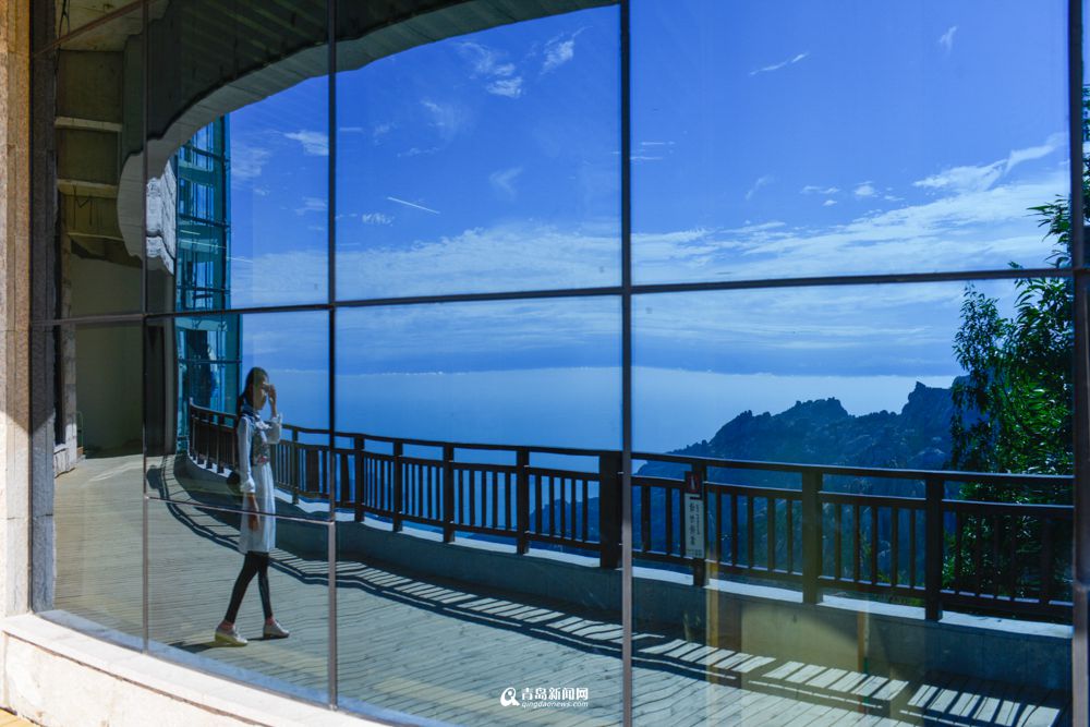 高清:烟雨蒙蒙秋意渐浓 巨峰霸屏美图来了