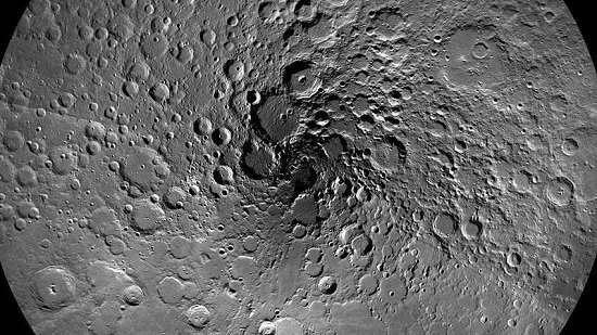 月亮会变脸！陨石撞击频繁每8万年换个面貌（图）