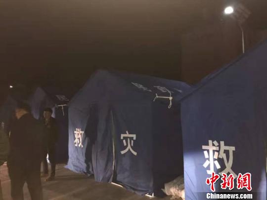 青海杂多6.2级地震:房屋裂缝严重民众帐篷过夜