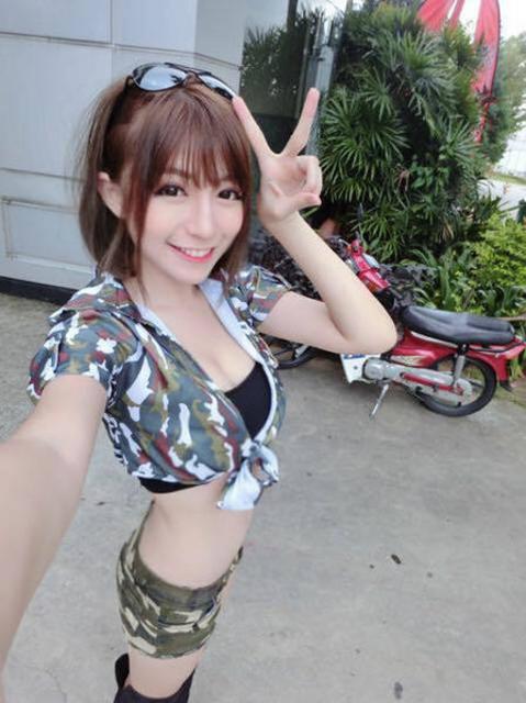     她来自马来西亚 被打游戏的男生当“女神”