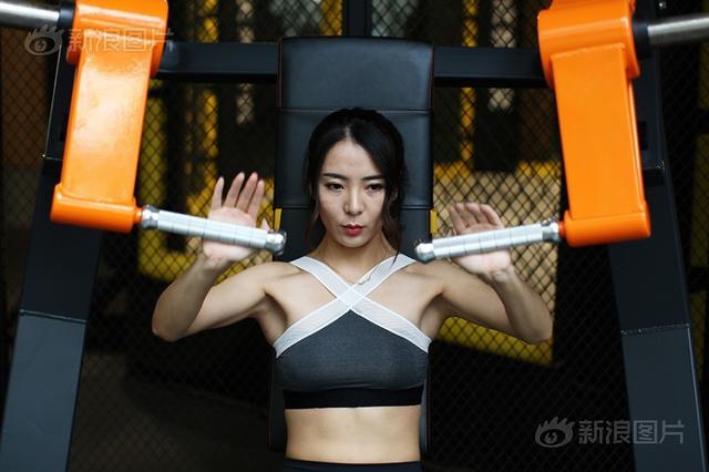 90后美女私教：从尘埃里开出一朵花