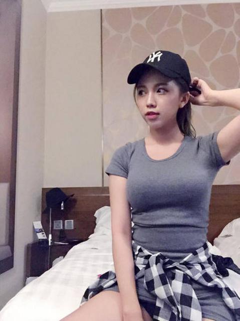台湾美女网络走红 网友:看到她呼吸都重了