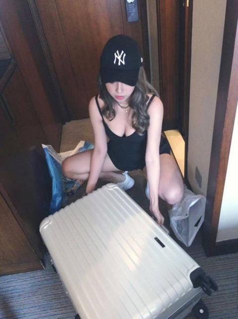 台湾美女网络走红 网友:看到她呼吸都重了