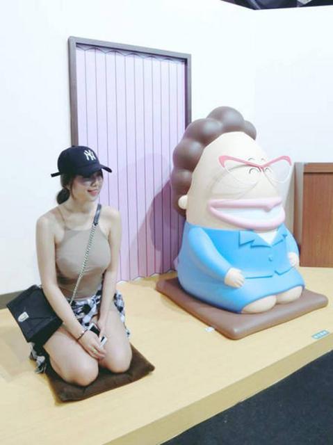 台湾美女网络走红 网友:看到她呼吸都重了
