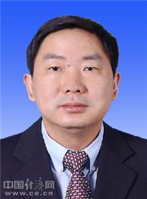 新疆自治区党委常委、政法委书记熊选国任司法部副部长