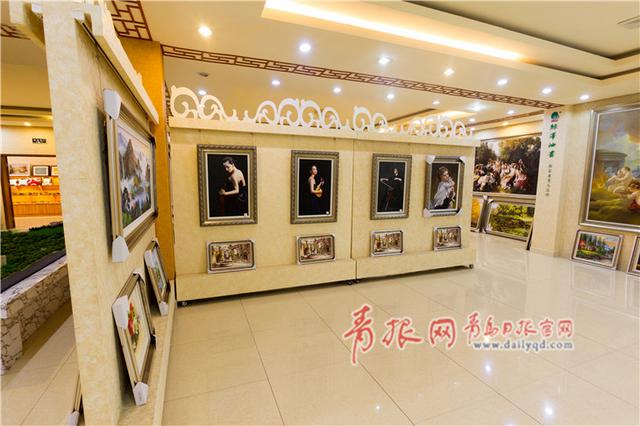 探访达尼画家村：全村人人都是画师 年赚20万不算多