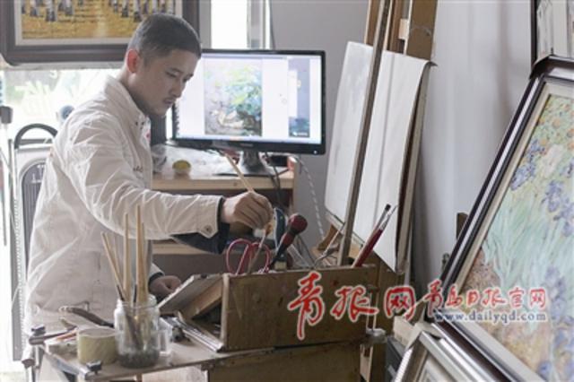 探访达尼画家村：全村人人都是画师 年赚20万不算多