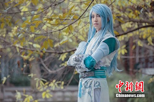 揭秘职业coser:入行看颜值 年收入几万到几十万不等