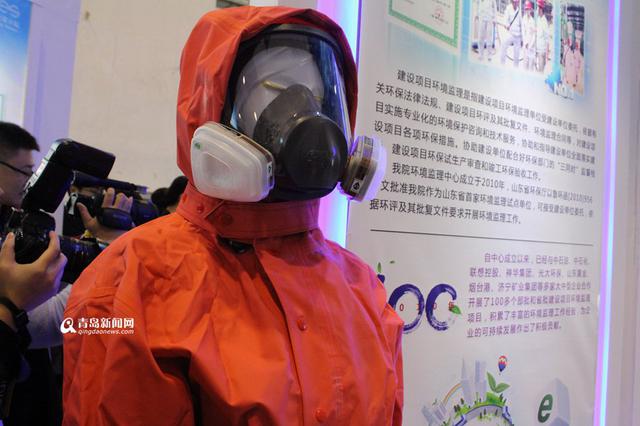 身价千万应急指挥车亮相青岛 配备无人机 身价千万应急指挥车亮相青岛 配备无人机
