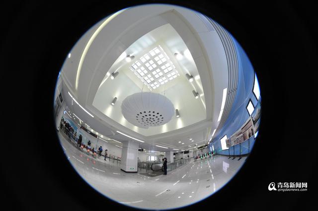 试乘地铁全景看 五四广场到李村仅25分钟