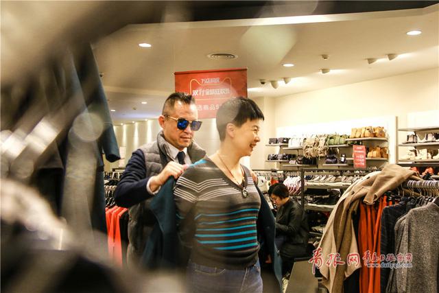 青岛40岁潮大叔化身衣橱整理师：方寸之间，大有天地！