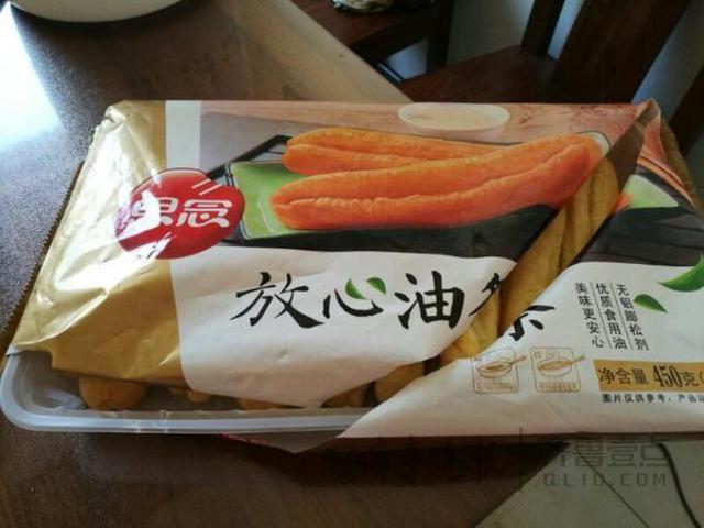 思念放心油条里竟有头发!海信广场超市将产品下架 思念放心油条里竟有头发!海信广场超市将产品下架