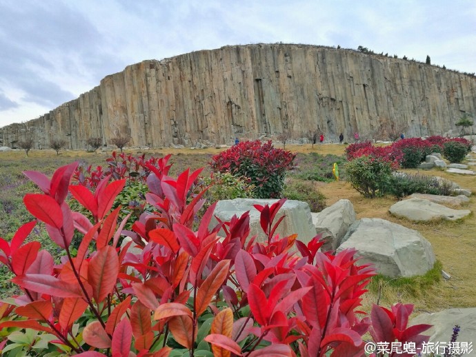 壮观！即墨“马山石林”高耸直立 令人望而生畏